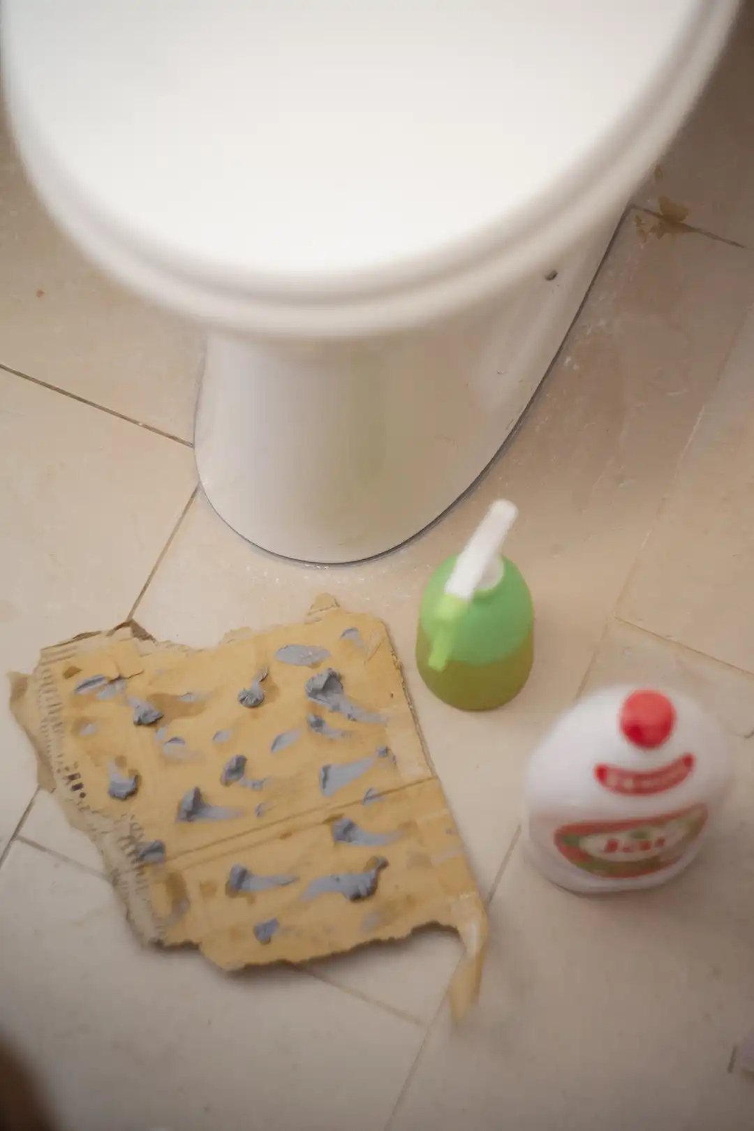 csatorna kamerázás-rendszer átmosás-tar-ép-gép-011 WC csésze visszahelyezése és szilózása csatornakamerázás után - Tar-Ép-Gép